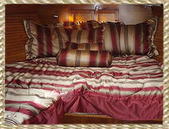 Newly remodeled vberth (bedroom) offers a great place to kick back after a day of sight seeing!  Martha's Vineyard's only bed and breakfast Afloat!